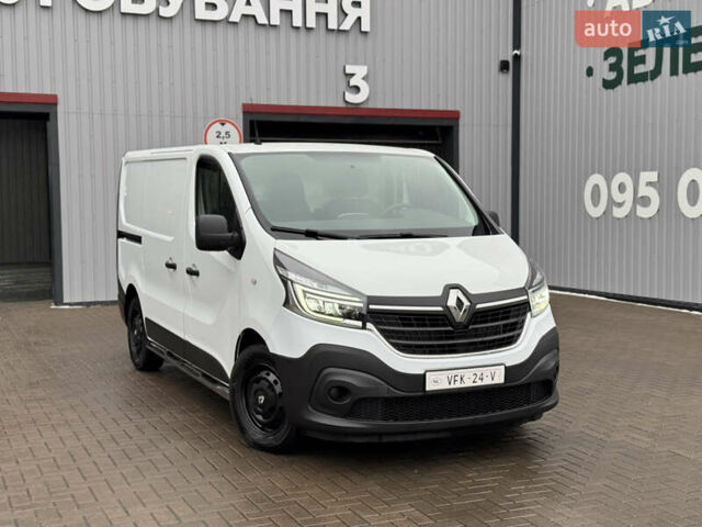 Белый Рено Трафик, объемом двигателя 2 л и пробегом 199 тыс. км за 17950 $, фото 22 на Automoto.ua