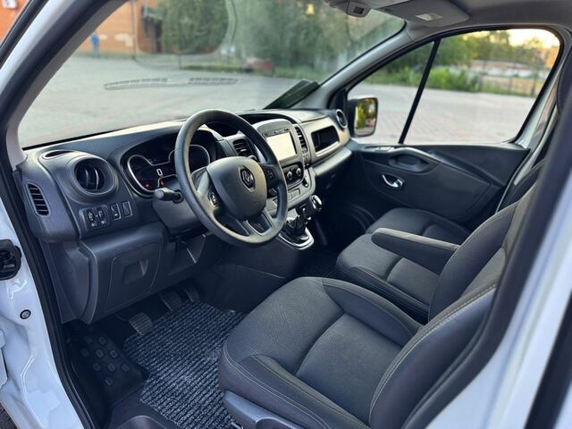 Белый Рено Трафик, объемом двигателя 2 л и пробегом 93 тыс. км за 20500 $, фото 14 на Automoto.ua