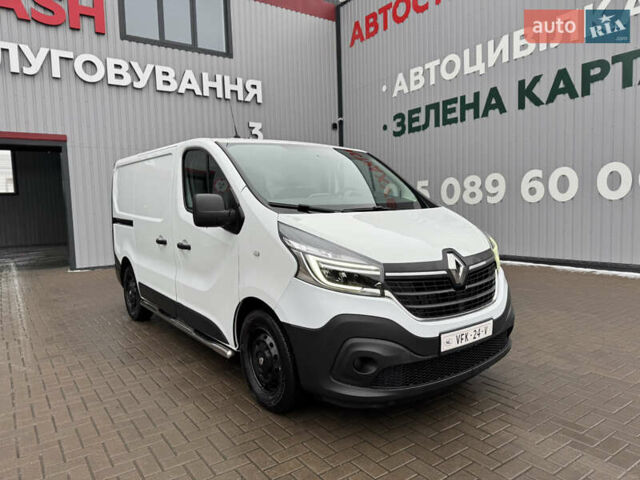 Белый Рено Трафик, объемом двигателя 2 л и пробегом 199 тыс. км за 17950 $, фото 68 на Automoto.ua