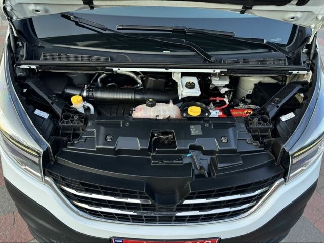 Белый Рено Трафик, объемом двигателя 2 л и пробегом 97 тыс. км за 20250 $, фото 21 на Automoto.ua