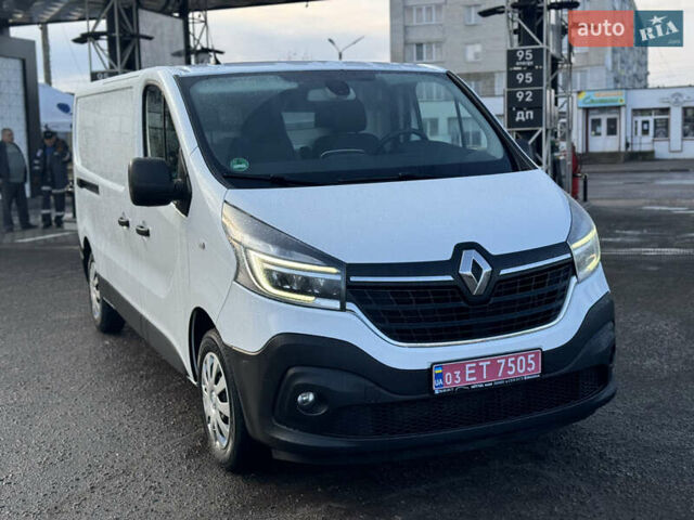 Белый Рено Трафик, объемом двигателя 2 л и пробегом 215 тыс. км за 16300 $, фото 4 на Automoto.ua