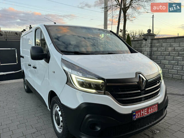 Белый Рено Трафик, объемом двигателя 2 л и пробегом 210 тыс. км за 15900 $, фото 51 на Automoto.ua