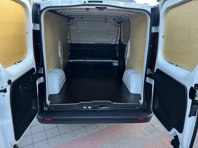 Белый Рено Трафик, объемом двигателя 2 л и пробегом 93 тыс. км за 20500 $, фото 22 на Automoto.ua