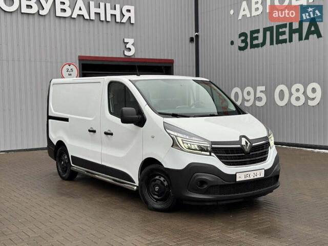 Белый Рено Трафик, объемом двигателя 2 л и пробегом 199 тыс. км за 17950 $, фото 25 на Automoto.ua