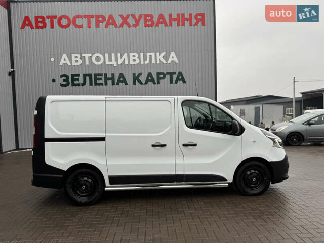 Белый Рено Трафик, объемом двигателя 2 л и пробегом 199 тыс. км за 17950 $, фото 60 на Automoto.ua