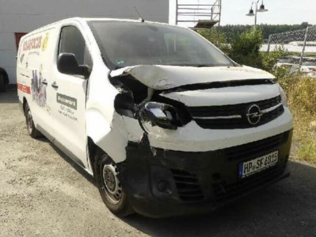 Белый Рено Трафик, объемом двигателя 2 л и пробегом 166 тыс. км за 7500 $, фото 4 на Automoto.ua