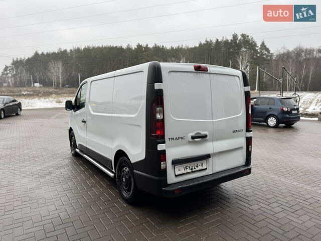 Белый Рено Трафик, объемом двигателя 2 л и пробегом 199 тыс. км за 17950 $, фото 69 на Automoto.ua