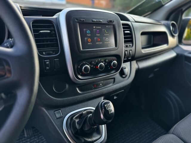 Белый Рено Трафик, объемом двигателя 2 л и пробегом 93 тыс. км за 20500 $, фото 16 на Automoto.ua