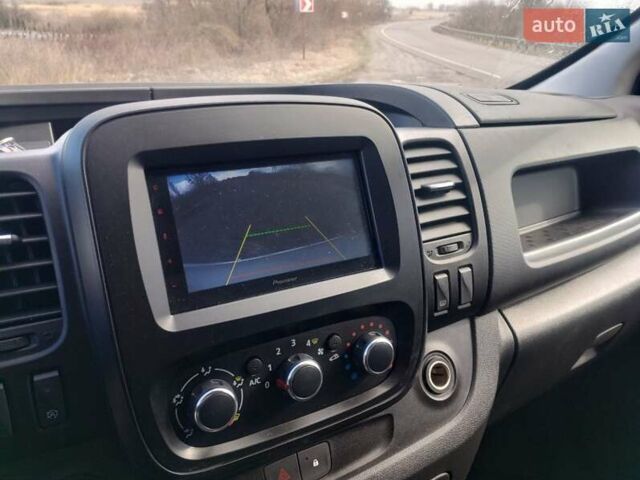 Белый Рено Трафик, объемом двигателя 2 л и пробегом 13 тыс. км за 22700 $, фото 30 на Automoto.ua