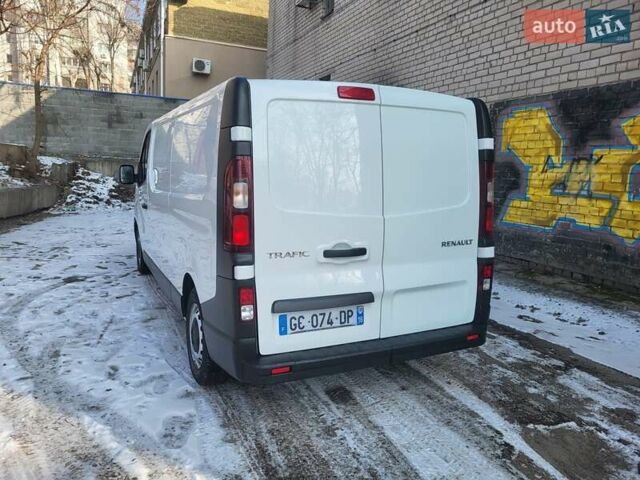 Белый Рено Трафик, объемом двигателя 2 л и пробегом 187 тыс. км за 18700 $, фото 11 на Automoto.ua