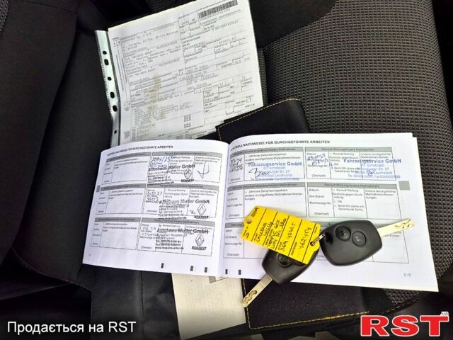 Белый Рено Трафик, объемом двигателя 1.6 л и пробегом 163 тыс. км за 16800 $, фото 6 на Automoto.ua