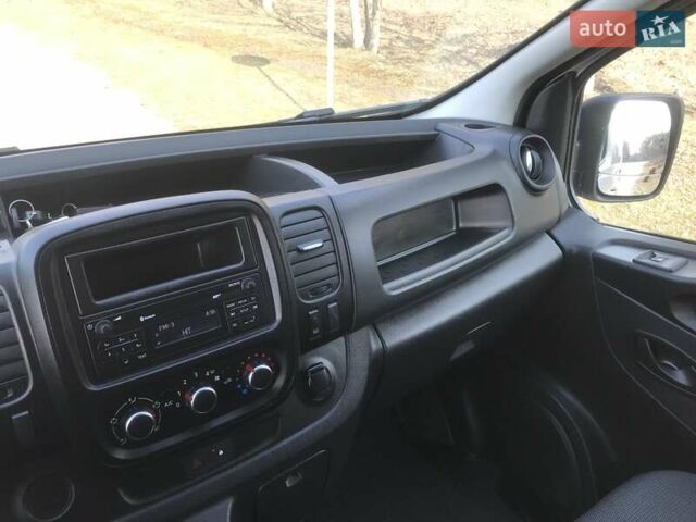 Білий Рено Трафік, об'ємом двигуна 2 л та пробігом 220 тис. км за 15500 $, фото 36 на Automoto.ua