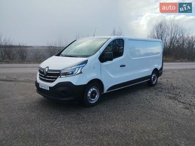 Белый Рено Трафик, объемом двигателя 2 л и пробегом 13 тыс. км за 22700 $, фото 3 на Automoto.ua