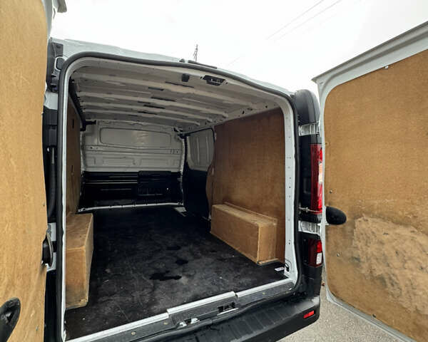 Белый Рено Трафик, объемом двигателя 0 л и пробегом 149 тыс. км за 24400 $, фото 38 на Automoto.ua