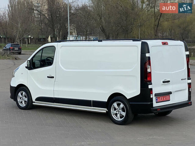 Белый Рено Трафик, объемом двигателя 2 л и пробегом 160 тыс. км за 18999 $, фото 17 на Automoto.ua