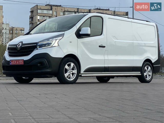 Белый Рено Трафик, объемом двигателя 2 л и пробегом 160 тыс. км за 18999 $, фото 16 на Automoto.ua