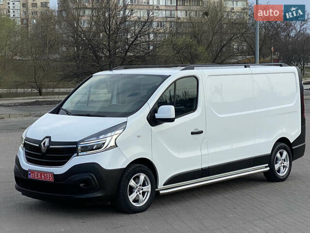Белый Рено Трафик, объемом двигателя 2 л и пробегом 160 тыс. км за 18999 $, фото 14 на Automoto.ua