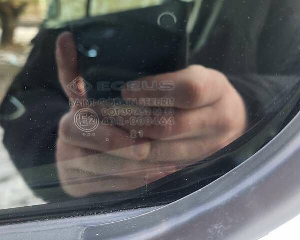 Белый Рено Трафик, объемом двигателя 2 л и пробегом 187 тыс. км за 18700 $, фото 28 на Automoto.ua