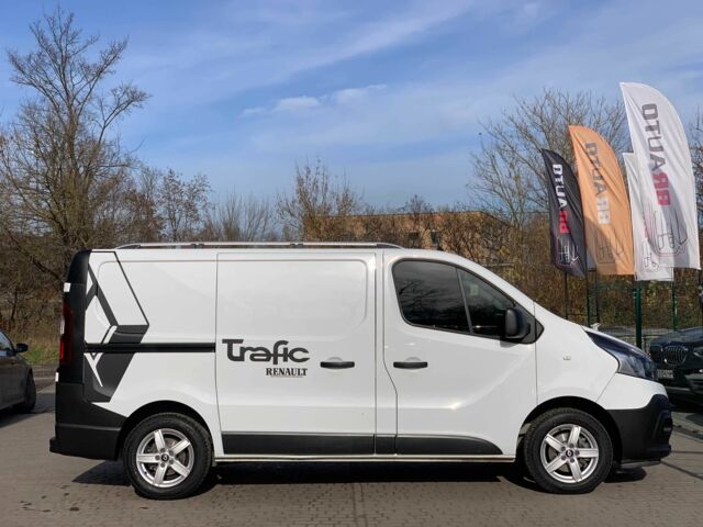 Белый Рено Трафик, объемом двигателя 2 л и пробегом 209 тыс. км за 16955 $, фото 7 на Automoto.ua