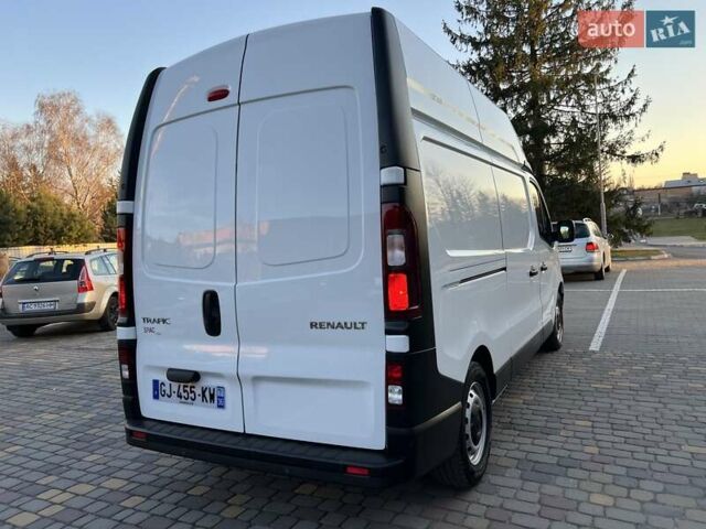 Белый Рено Трафик, объемом двигателя 2 л и пробегом 163 тыс. км за 23499 $, фото 6 на Automoto.ua