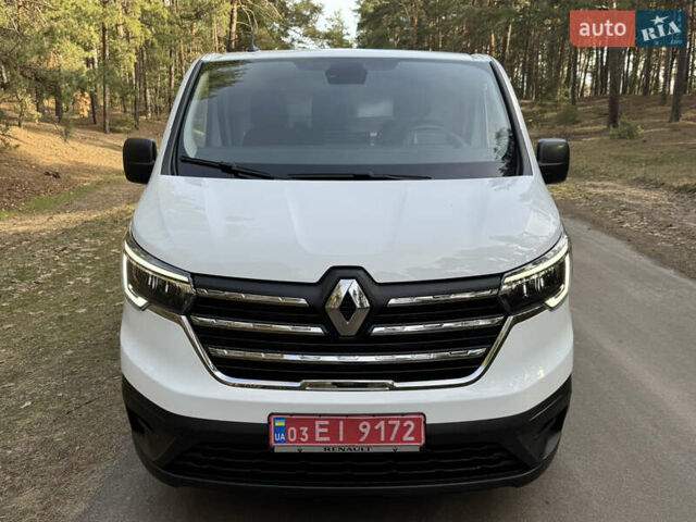 Белый Рено Трафик, объемом двигателя 2 л и пробегом 25 тыс. км за 32800 $, фото 52 на Automoto.ua
