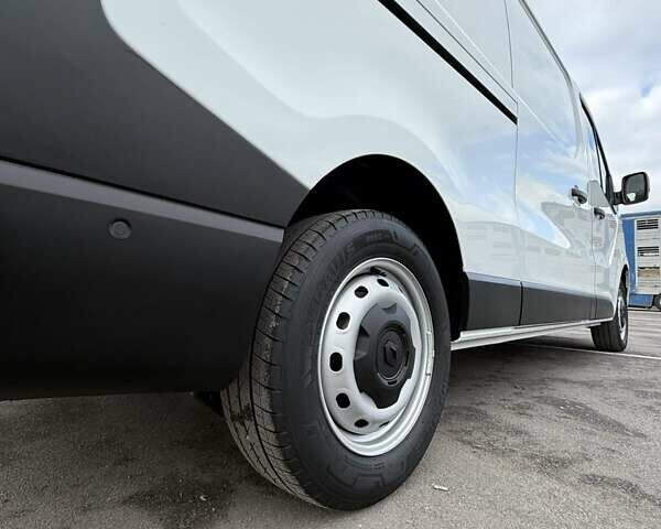 Белый Рено Трафик, объемом двигателя 2 л и пробегом 25 тыс. км за 27900 $, фото 32 на Automoto.ua
