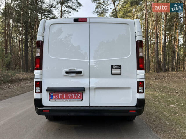 Белый Рено Трафик, объемом двигателя 2 л и пробегом 25 тыс. км за 32800 $, фото 12 на Automoto.ua