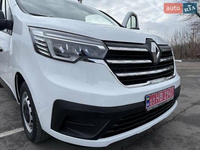 Белый Рено Трафик, объемом двигателя 2 л и пробегом 25 тыс. км за 27900 $, фото 44 на Automoto.ua