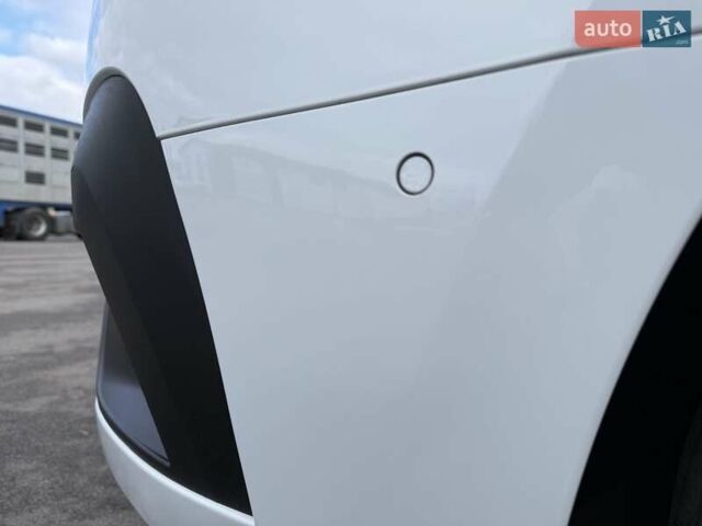 Белый Рено Трафик, объемом двигателя 2 л и пробегом 25 тыс. км за 27900 $, фото 36 на Automoto.ua