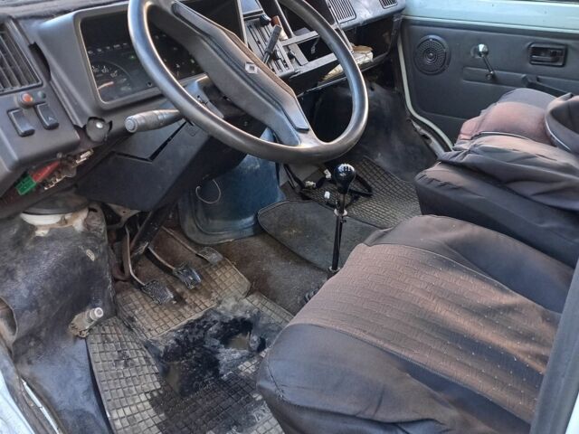 Білий Рено Трафік, об'ємом двигуна 0 л та пробігом 350 тис. км за 700 $, фото 3 на Automoto.ua