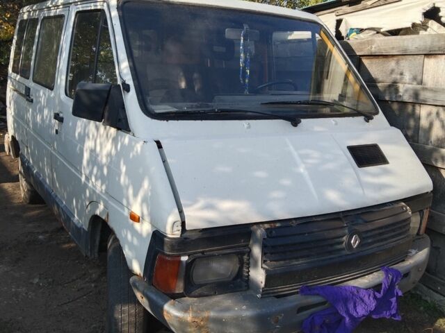 Белый Рено Трафик, объемом двигателя 0 л и пробегом 1 тыс. км за 1000 $, фото 4 на Automoto.ua