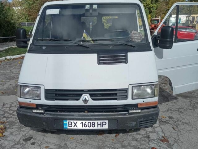 Рено Трафик 1998 в Каменце-Подольском на Automoto.ua Белый Рено Трафик, объемом двигателя 2.5 л и пробегом 295 тыс. км за 2600 $, фото 4 на Automoto.ua