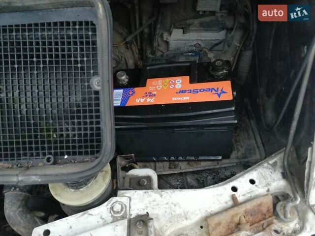 Белый Рено Трафик, объемом двигателя 1.9 л и пробегом 290 тыс. км за 1000 $, фото 7 на Automoto.ua