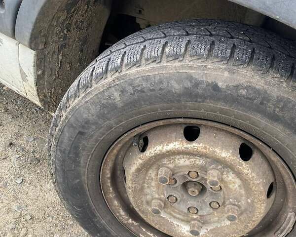 Белый Рено Трафик, объемом двигателя 0 л и пробегом 379 тыс. км за 2950 $, фото 3 на Automoto.ua