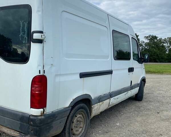 Белый Рено Трафик, объемом двигателя 0 л и пробегом 379 тыс. км за 2950 $, фото 1 на Automoto.ua