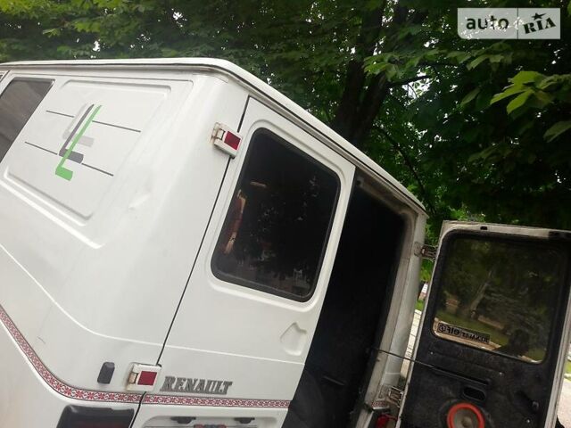 Білий Рено Трафік, об'ємом двигуна 1.9 л та пробігом 250 тис. км за 1900 $, фото 3 на Automoto.ua