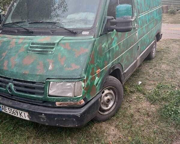 Білий Рено Трафік, об'ємом двигуна 2.5 л та пробігом 345 тис. км за 1093 $, фото 3 на Automoto.ua