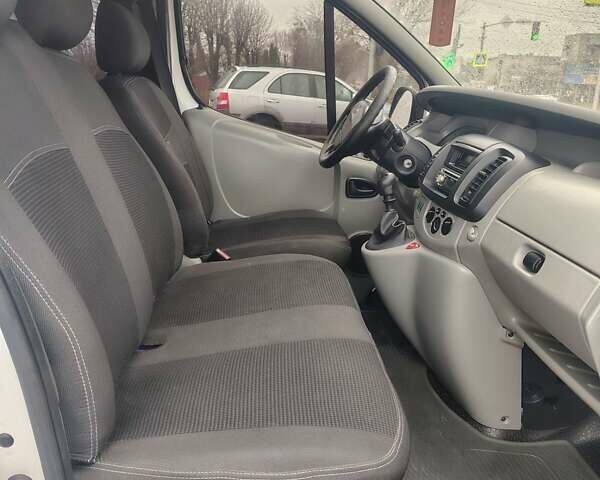 Білий Рено Трафік, об'ємом двигуна 1.87 л та пробігом 299 тис. км за 5800 $, фото 14 на Automoto.ua