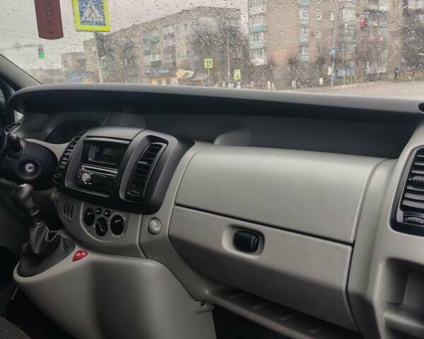 Білий Рено Трафік, об'ємом двигуна 1.87 л та пробігом 299 тис. км за 5800 $, фото 15 на Automoto.ua