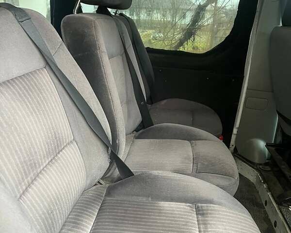 Білий Рено Трафік, об'ємом двигуна 1.9 л та пробігом 345 тис. км за 6000 $, фото 5 на Automoto.ua