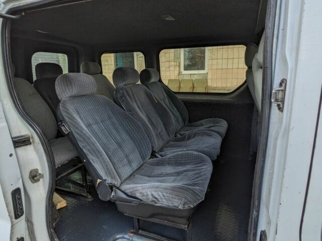 Белый Рено Трафик, объемом двигателя 1.9 л и пробегом 355 тыс. км за 5200 $, фото 13 на Automoto.ua