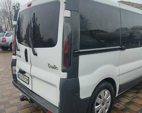 Білий Рено Трафік, об'ємом двигуна 1.87 л та пробігом 299 тис. км за 5800 $, фото 4 на Automoto.ua