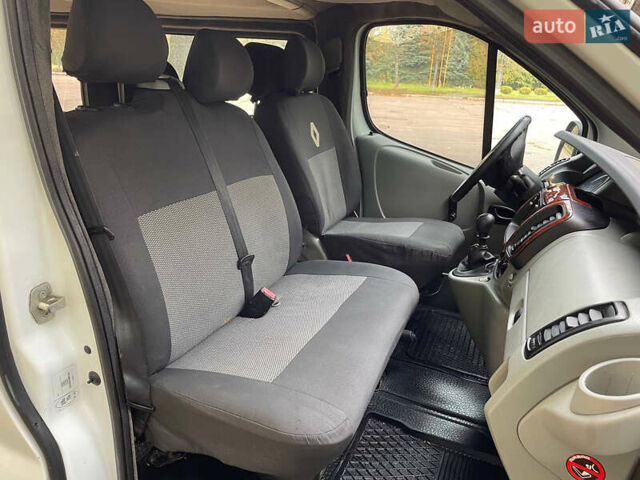 Белый Рено Трафик, объемом двигателя 1.87 л и пробегом 380 тыс. км за 6400 $, фото 37 на Automoto.ua