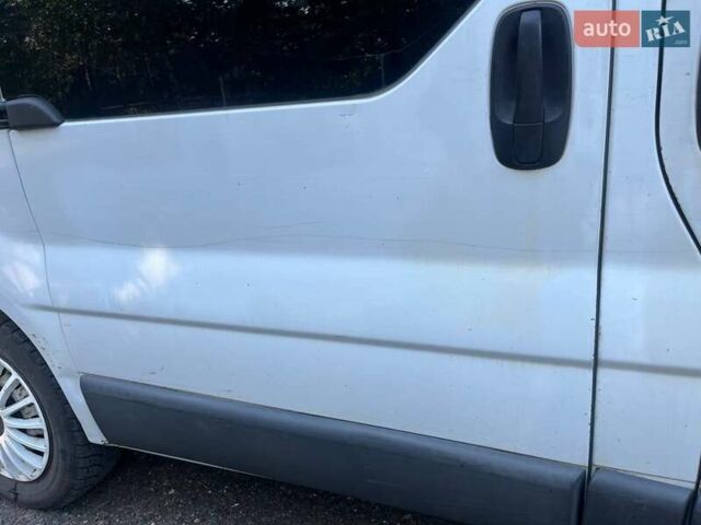 Белый Рено Трафик, объемом двигателя 1.87 л и пробегом 329 тыс. км за 5700 $, фото 9 на Automoto.ua