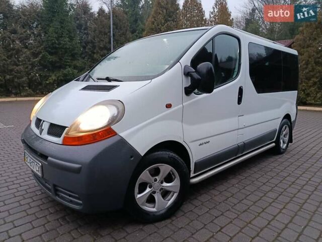 Белый Рено Трафик, объемом двигателя 1.87 л и пробегом 317 тыс. км за 6000 $, фото 20 на Automoto.ua