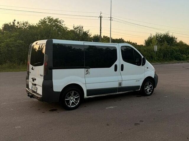 Білий Рено Трафік, об'ємом двигуна 1.87 л та пробігом 309 тис. км за 7000 $, фото 6 на Automoto.ua
