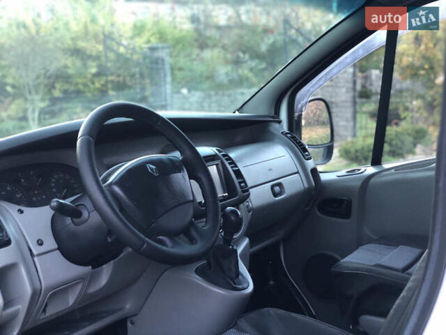Білий Рено Трафік, об'ємом двигуна 0 л та пробігом 305 тис. км за 4999 $, фото 35 на Automoto.ua