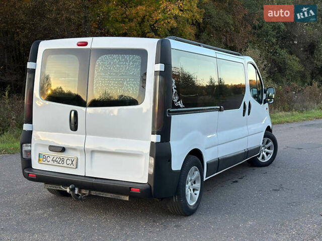 Білий Рено Трафік, об'ємом двигуна 1.87 л та пробігом 270 тис. км за 7000 $, фото 1 на Automoto.ua