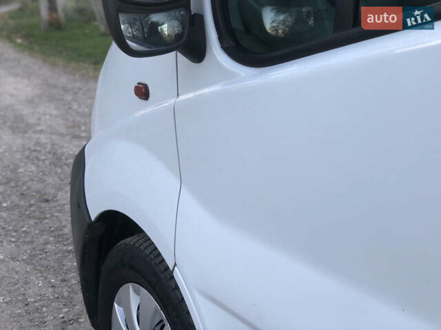 Білий Рено Трафік, об'ємом двигуна 0 л та пробігом 305 тис. км за 4999 $, фото 22 на Automoto.ua