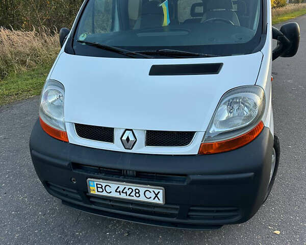 Білий Рено Трафік, об'ємом двигуна 1.87 л та пробігом 270 тис. км за 7000 $, фото 3 на Automoto.ua